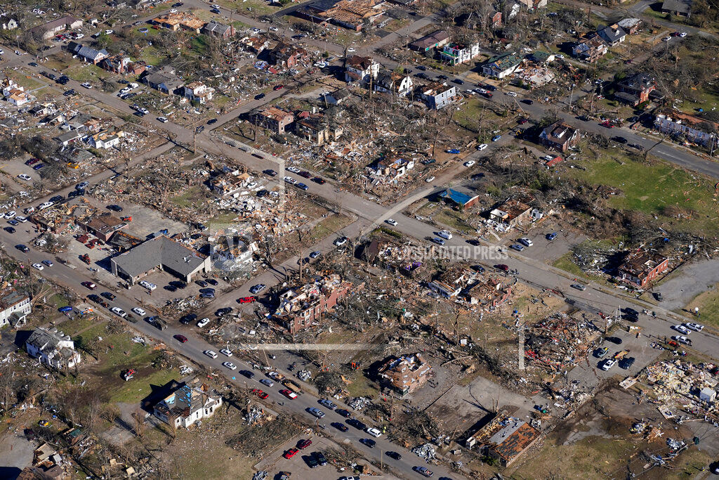 Blown away: Infants survive Kentucky tornado in bathtub